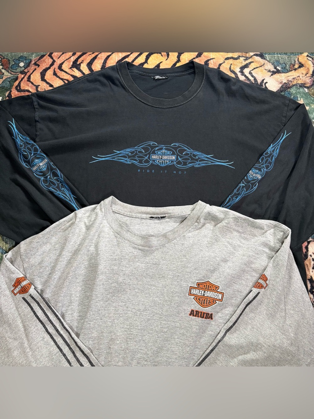 Vintage Harley Davidson Blue Flames Tribal Sleeve Graphic Long Sleeve T Shirt x2